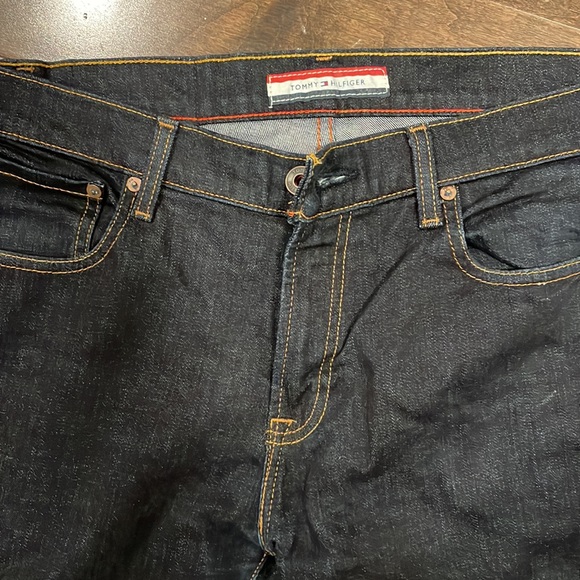 Tommy Hilfiger BNWOT Slim Fit Jeans - Picture 2 of 6